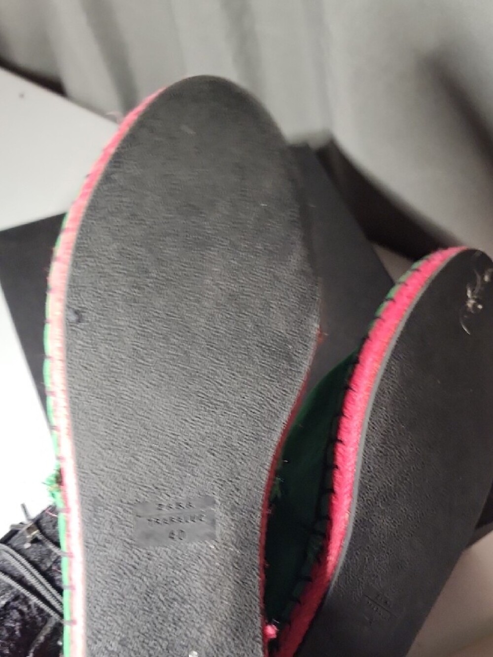 Zara Green Slip-On Flats with Pink Trim - Picture 5 of 7